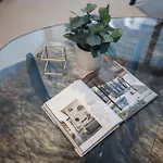 Chic 1-Bed Apt In Melbourne With Parking Near Cbd