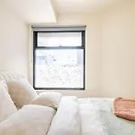 Beachside Flat With Free Parking