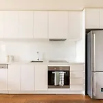 Beachside Flat With Free Parking