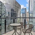 Southbank Two Bedroom Apt - 2202