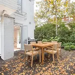 South Yarra Oasis Iconic City Location