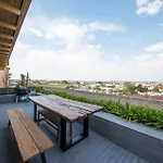 Penthouse With City Views On Chapel