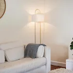 The Panoramic Tree View Home In Melbourne City