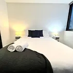 Readyset Apartments At Manhattan