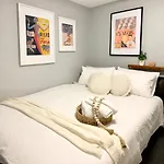 Quite, Quaint & Private Guesthouse, Sleeps 6