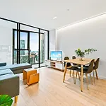 Light House Sky Sea View Apartments Melbourne Central Cbd