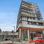 Luxury Overlooking The Yarra - 01663