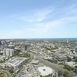 3Br 2Bath, Southbank, Stylish, Sea View