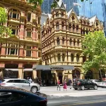 So Unique! Collins Street Vibe 2B2B