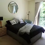 East Melbourne Studio - Mcg, Cbd, Shops, Transport