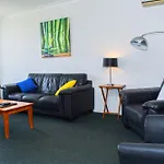 Alexander Motor Inn