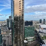 Executive Stays Southbank 1 Bedroom - Luxurious Serviced Apartment