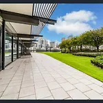Executive Stays Southbank 1 Bedroom - Luxurious Serviced Apartment