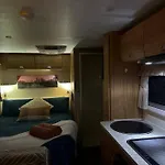 Heated Caravan With All The Trimmings