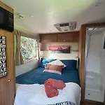 Heated Caravan With All The Trimmings