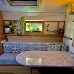 Heated Caravan With All The Trimmings
