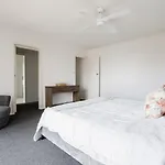 Uncover Mount Eliza\'S Charm From This Local Stay