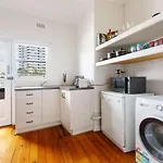 Charnwood Vintage - Effortless Elegance In St Kilda
