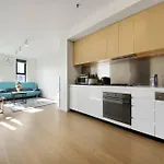 Top Location 2 Bedroom Apt Amazing View & Free Parking