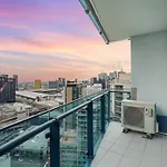 Offline-Contrasting-Color Style & City Views Comfortable 2B2B1 Car Park