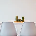 Elegant Stature Building Luxury Apartment