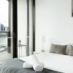 Pars Apartments - Collins Wharf Waterfront, Docklands