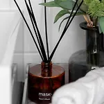 A Lux 2Br Apt Near South Melbourne Market
