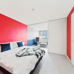Comfy Cbd Apt In Qv With City Views Free Parking