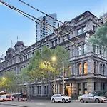 Historic & Designer Loft Style Apt+Parking Pool