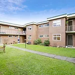 Homey 1 Bdrm Thornbury Apt Near Restaurants+Shops