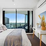 Victoria Square - Central Footscray Innerurban Apt