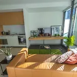 Luxury Suite On Flinders Street