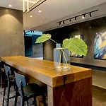 Camberwell Village One Apt Smart Tv
