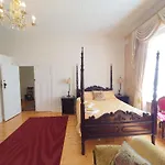 Outstanding Property Close To Melb Airport