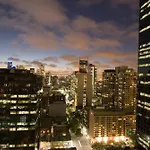 Oaks Melbourne on Lonsdale Suites