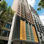 Oaks Melbourne on Lonsdale Suites