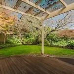 Family Friendly Art Deco Garden Patio Wifi Wfh