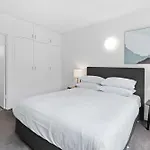 Gorgeous 1-Bed Apartment Near Melbourne Uni