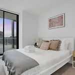 Waterfront 3Bed2B2C With 50 Sqm Expansive Balcony