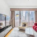 Vaquay Entourage In Melbourne Cbd
