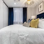 Vaquay Mon Tresor In Melbourne Cbd