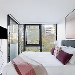 Kavanagh Breeze - Effortless Southbank Lifestyle