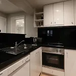 Cozy 1 Bedroom Apartment With Pool And Gym