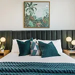 Impeccably Styled 2-Bedroom Cbd Apartment