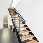 Contemporary 2Br Up & Down Townhouse In Brunswick