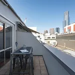Flinders Find - A Spacious City Haven For Couples