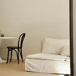 Collingwood Studio Hideaway