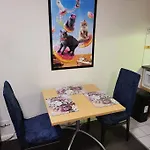 Amazing Studio Apartment Front Flinders Station
