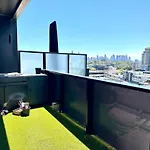 City Skyline Oasis Starview 3B2B