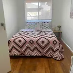 Glenroy Home Near Airport, City&Shop